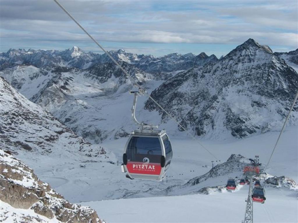 Gasthof Zur Einkehr Sankt Leonhard im Pitztal Eksteriør billede